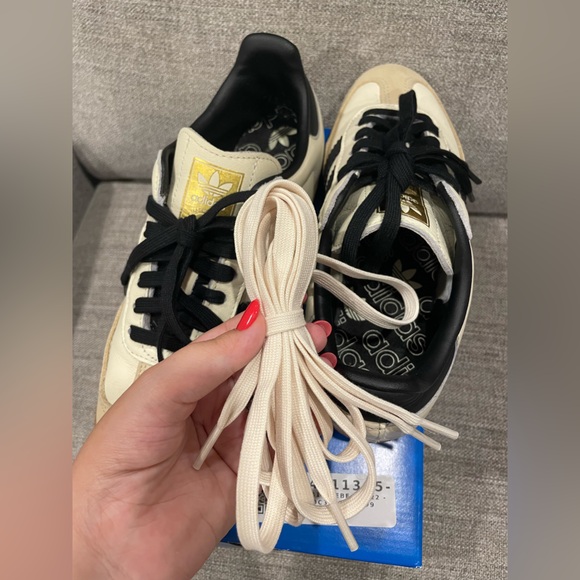 Adidas Samba Cream/Black Size 5 - Picture 6 of 8